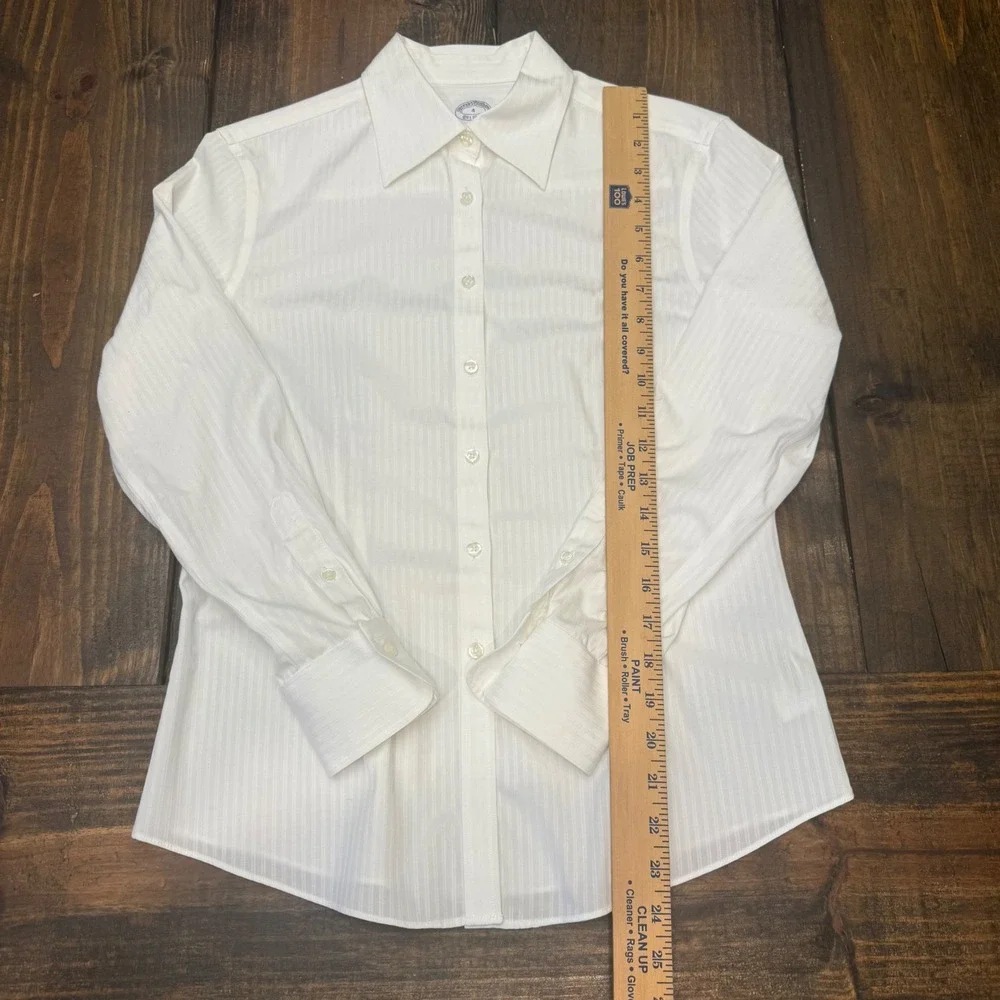 Brooks Brothers Fitted Stretch Classic White Pinstripe Button Down Women Size 4 - Picture 4 of 6